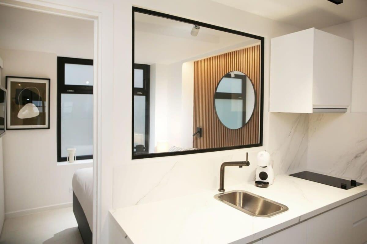 Logement Ideal En Famille - Porte Du Marais - 6P - Flat-Guest Paris Exterior foto