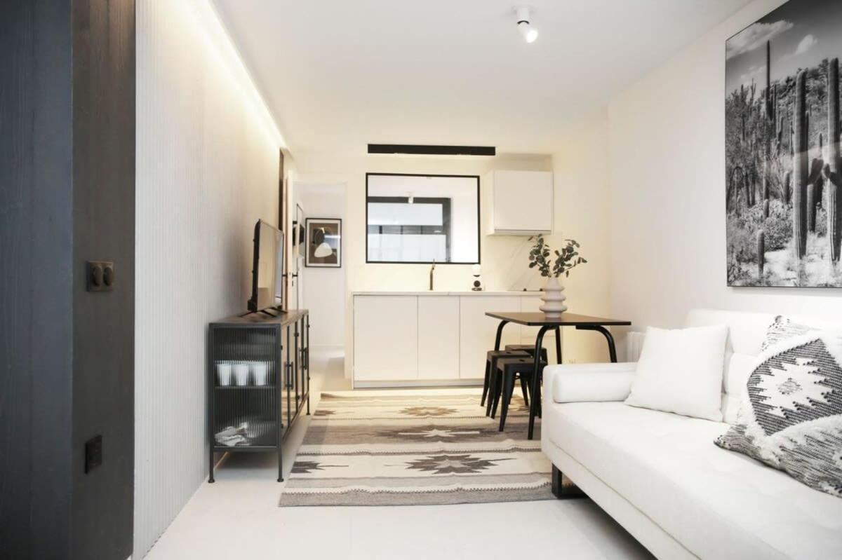 Logement Ideal En Famille - Porte Du Marais - 6P - Flat-Guest Paris Exterior foto